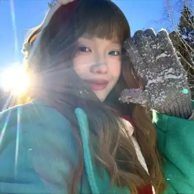 利初月 利初月